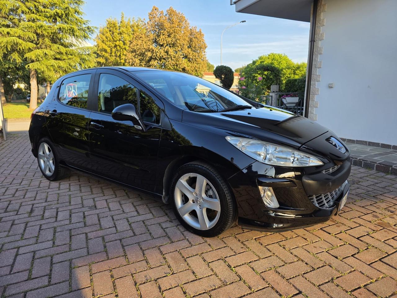 Peugeot 308 1.6 HDi 110CV 5p. Tecno (6 Marce)