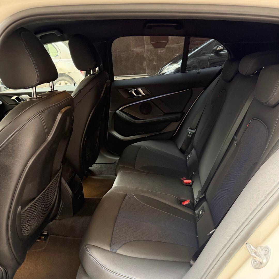 Bmw Serie 1 118i 5p MSport 136CV *32.000Km*