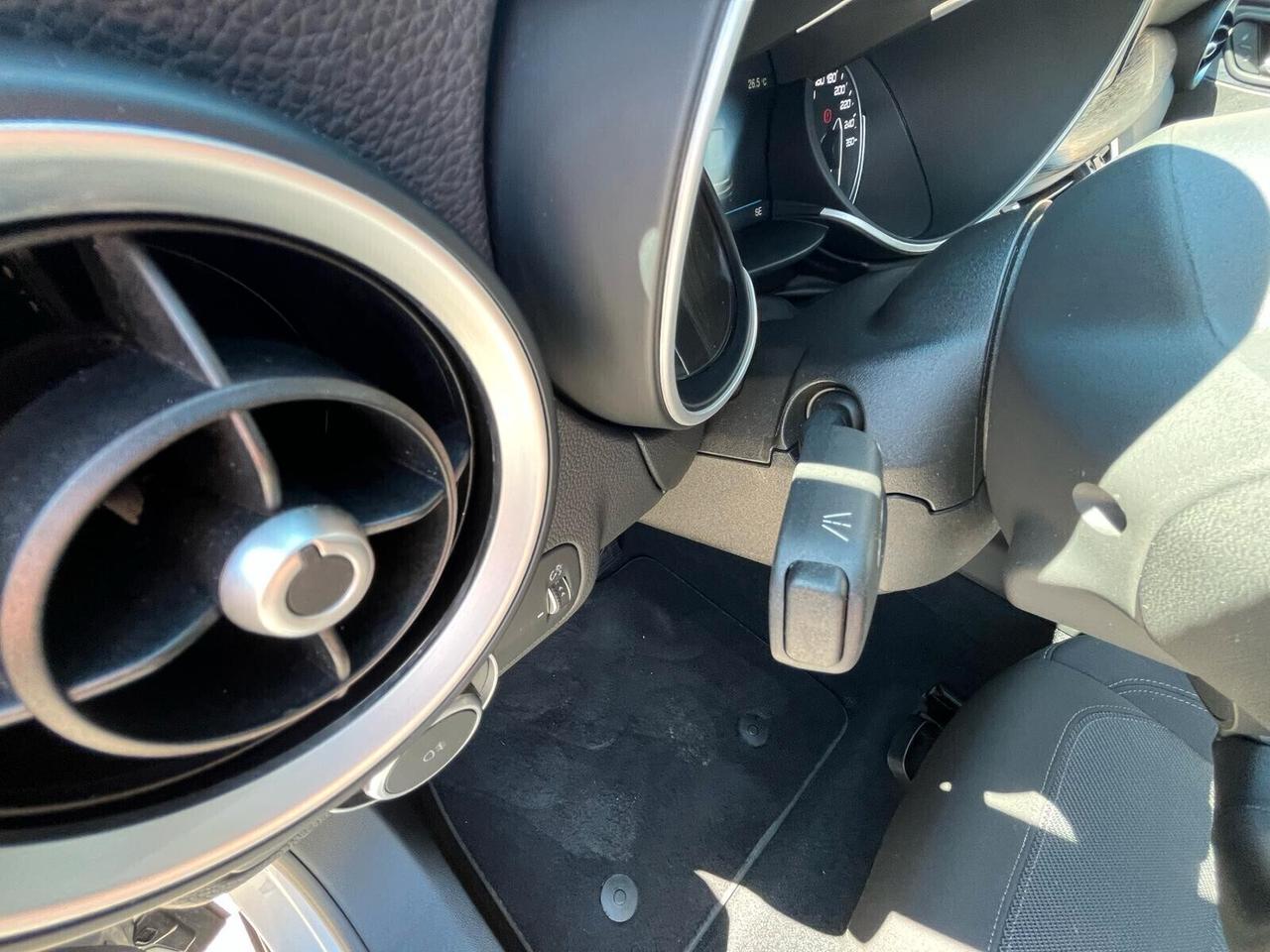 Alfa Romeo Stelvio 2.2 Turbodiesel 160 CV AT8 RWD Business