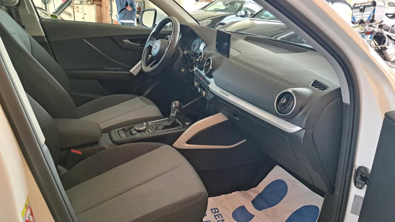 Audi Q2 30 TDI S tronic-Led-Navi-Cruise-Pdc...