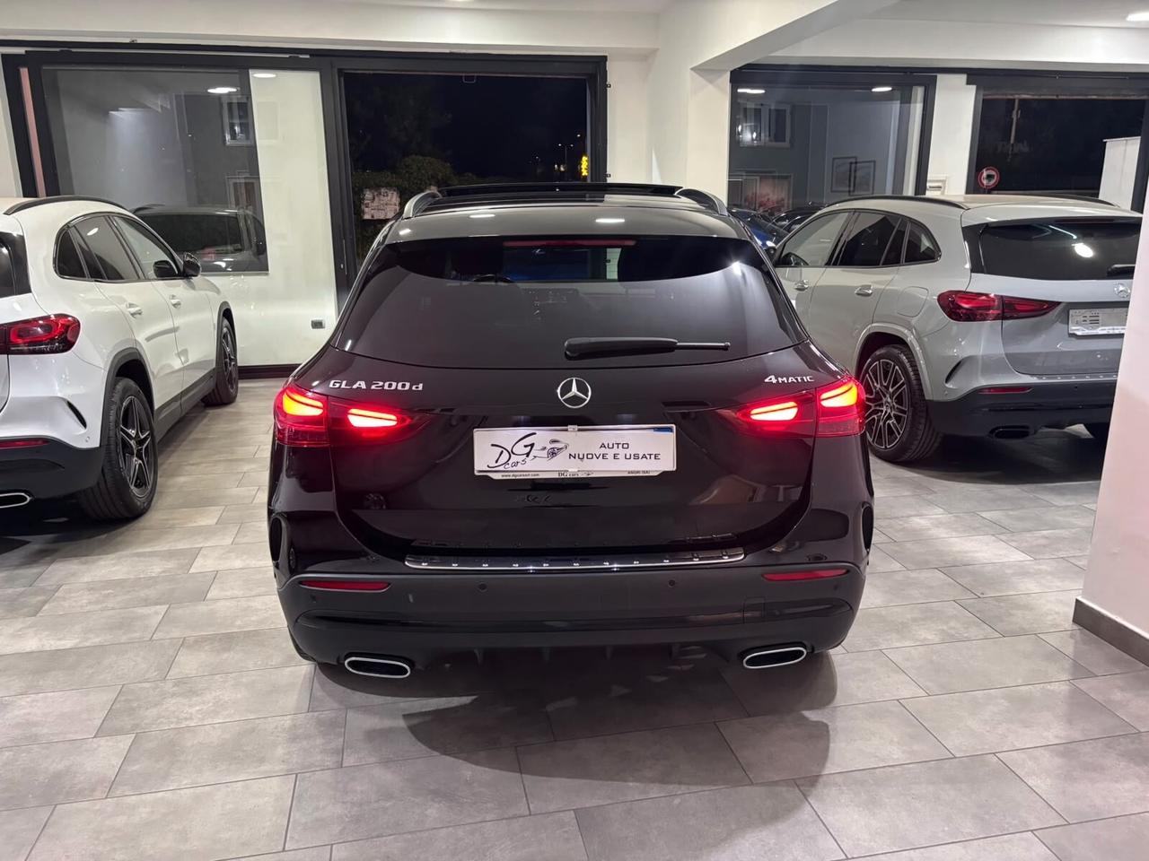 MERCEDES-BENZ GLA 200D PREMIUM AMG TETTO-NAVI-MULTIBEAM
