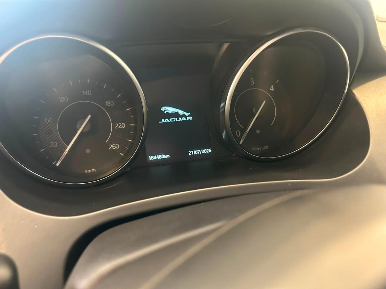 Jaguar E-Pace 2.0D 150CV. R-Dynamic 2019