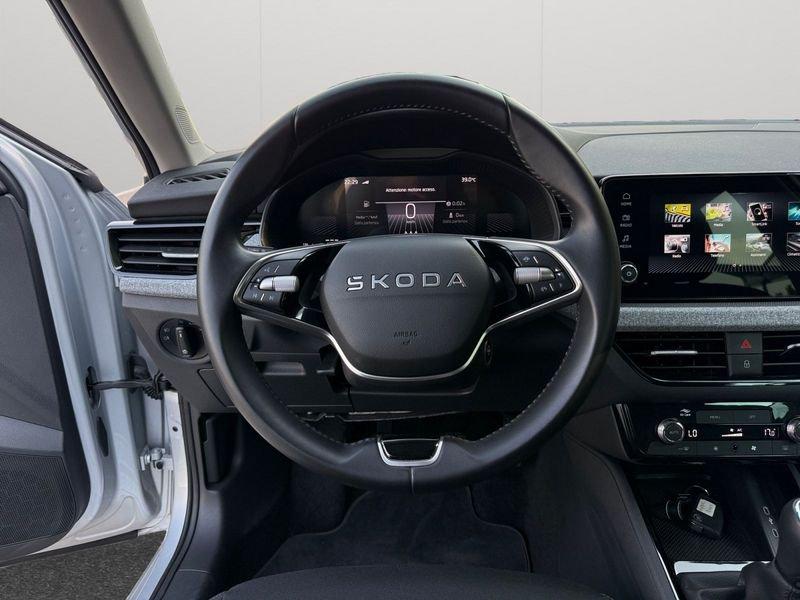 Škoda Kamiq Black Dots 1,0 TSI 70 kW (95 CV) 5 marce - manuale