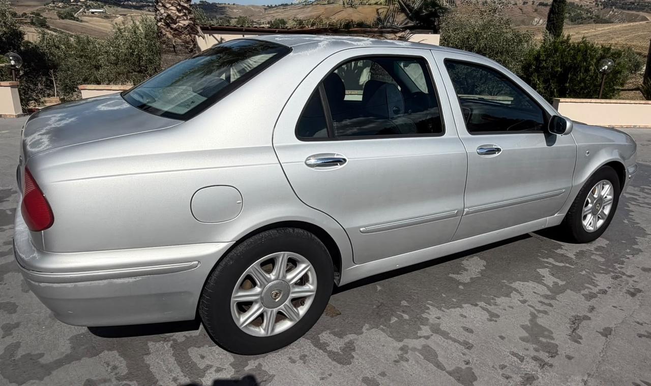 Lancia Lybra 1.9 JTD cat