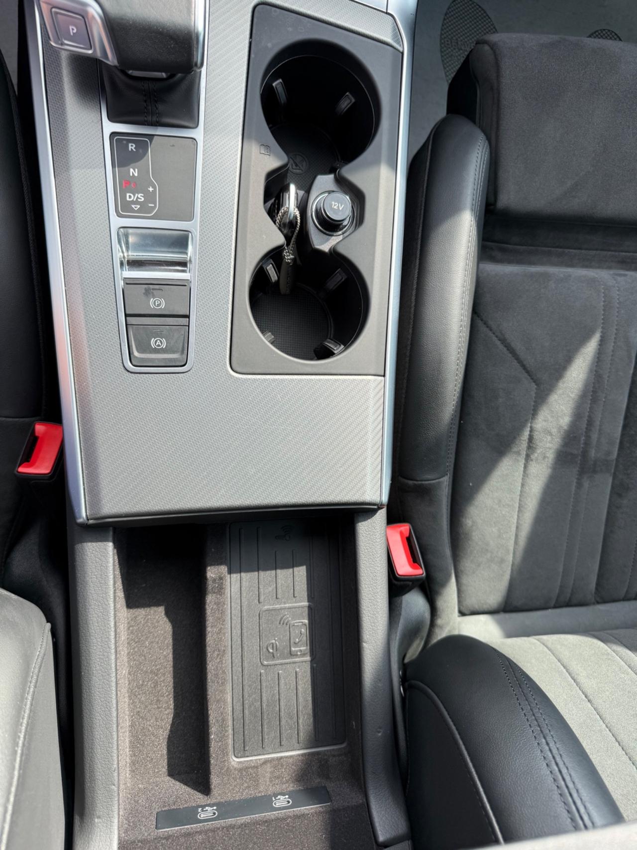 Audi A6 Avant 40 2.0 TDI quattro ultra S tronic Business Design