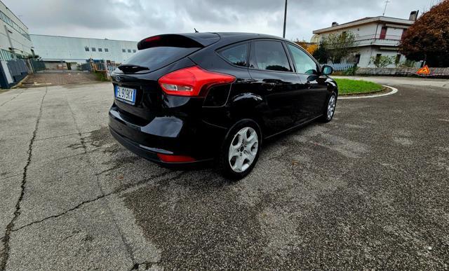FORD Focus 1.6 120 CV GPL Plus