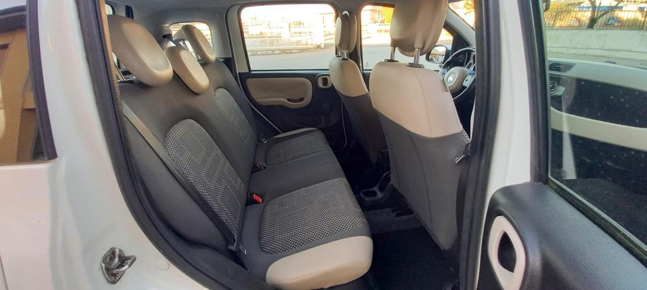 Fiat Panda cc. 1.300 MJT Turbodiesel 4X4 Trazione Integrale 5 Porte 5 Posti Euro 6B Utilizzabile anche per i Neopatentati.