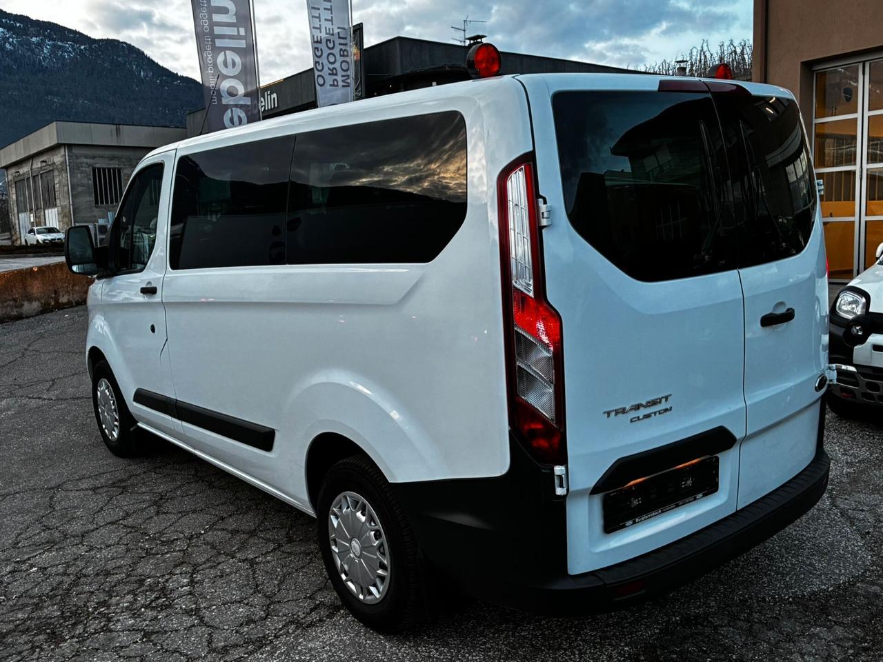 FORD TRANSIT CUSTOM 2.2 TDCi 9 POSTI