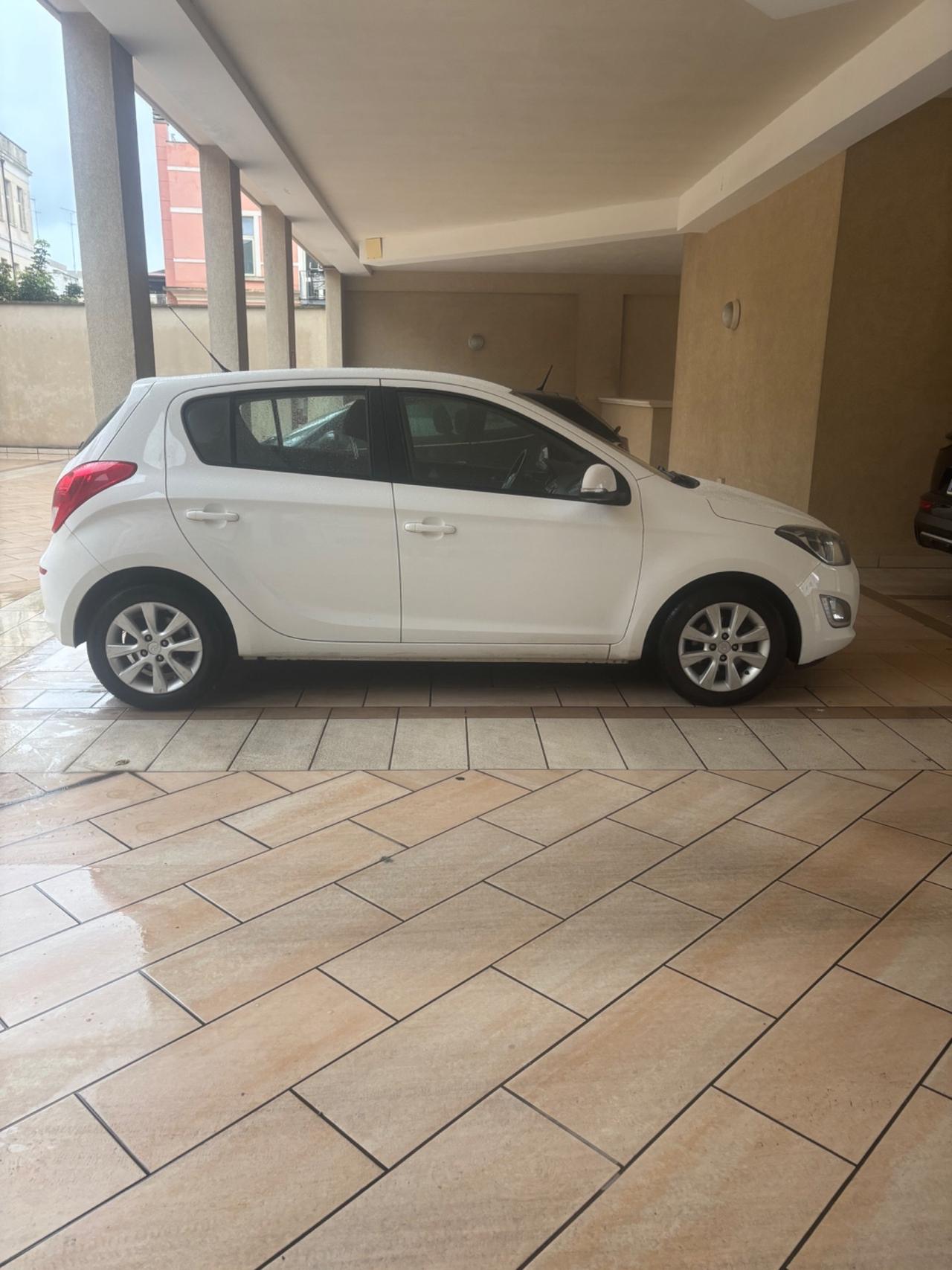 Hyundai i20 1.1 CRDi 5p. Sound Edition