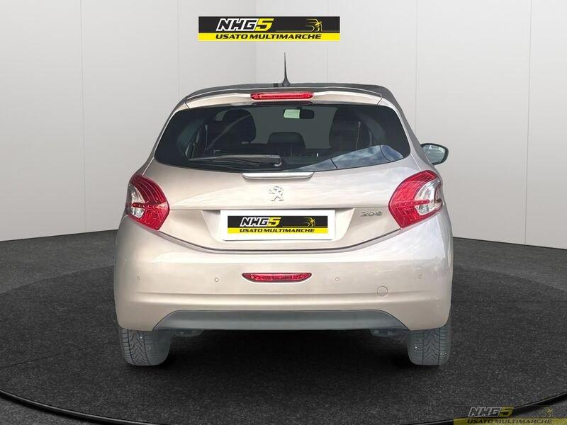 Peugeot 208 1.4 HDi 68 CV 5 porte Allure