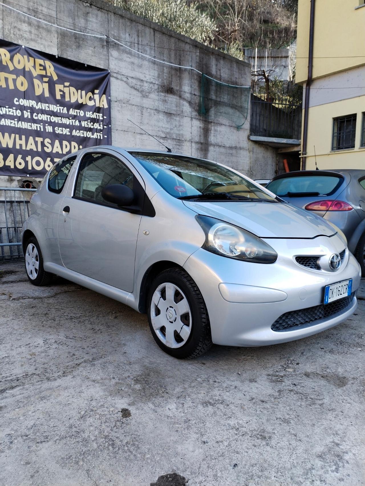 Toyota Aygo 1.0 12V VVT-i 3 porte Sol