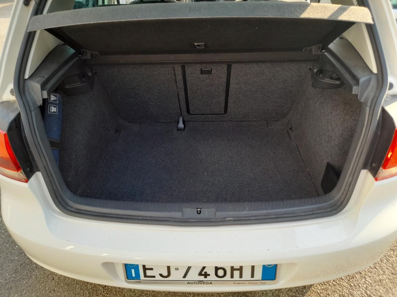 Volkswagen Golf 1.6 TDI DPF 5p. Highline