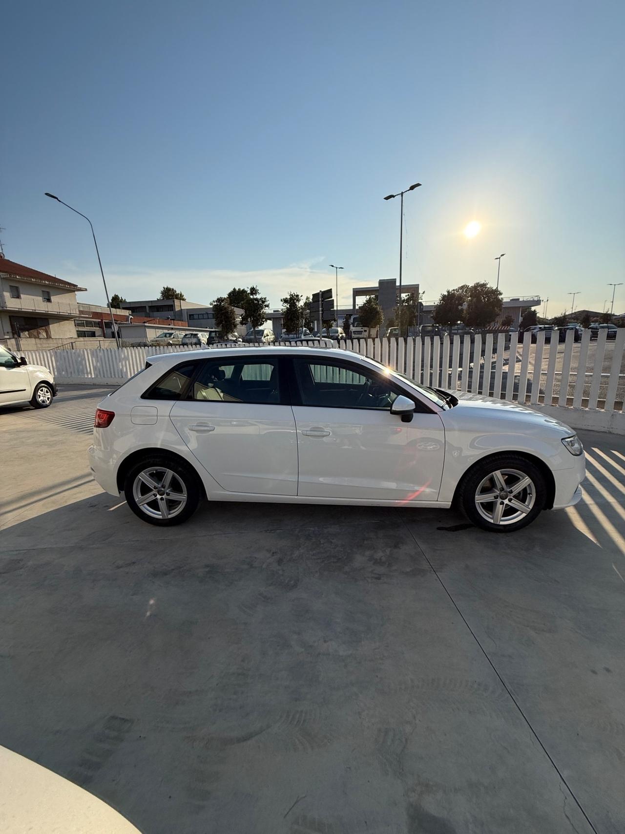 Audi A3 SPB TDI 85 kW Business Advanced