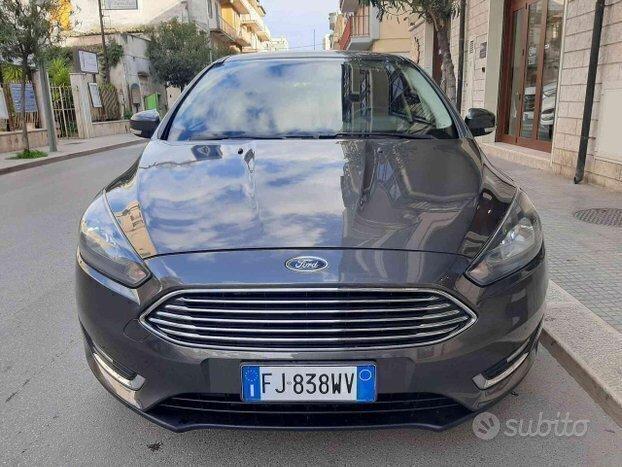 Ford Focus 1.5 TDCI 120CV BERLINA TITANIUM NAVI