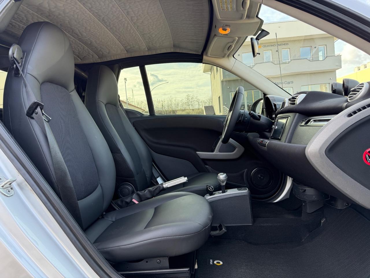 Smart ForTwo 1000 72 kW cabrio BRABUS 102cv