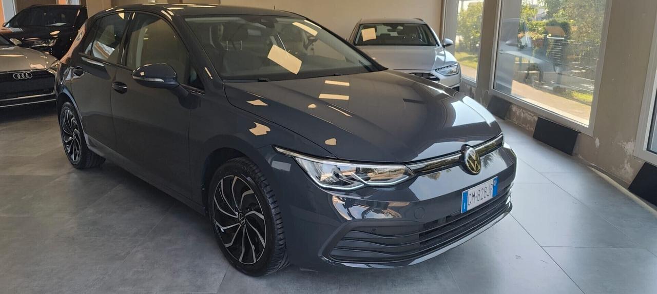 Volkswagen Golf 1.0 eTSI EVO DSG Life