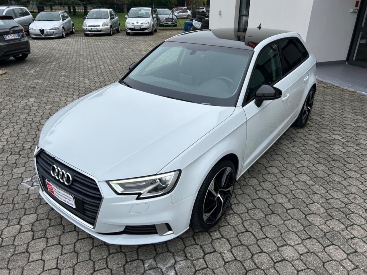 Audi A3 SPB 2.0 TDI S tronic| CERCHI 18 | LED