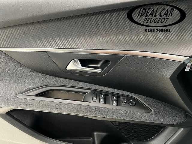 Peugeot 3008 BlueHDi 130 S&S EAT8 Business