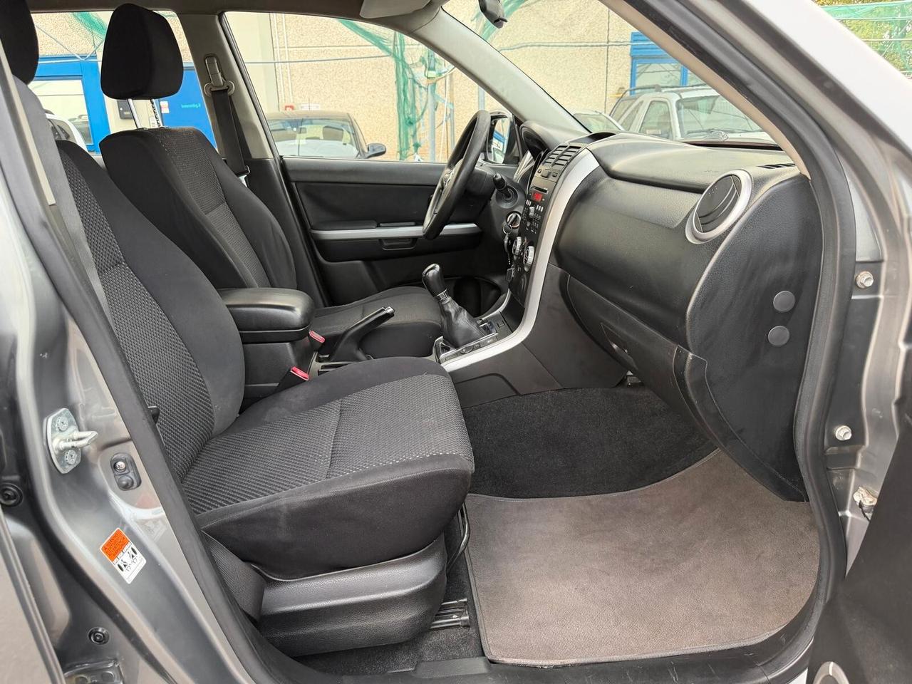 Suzuki Grand Vitara 1.9 DDiS 5 porte