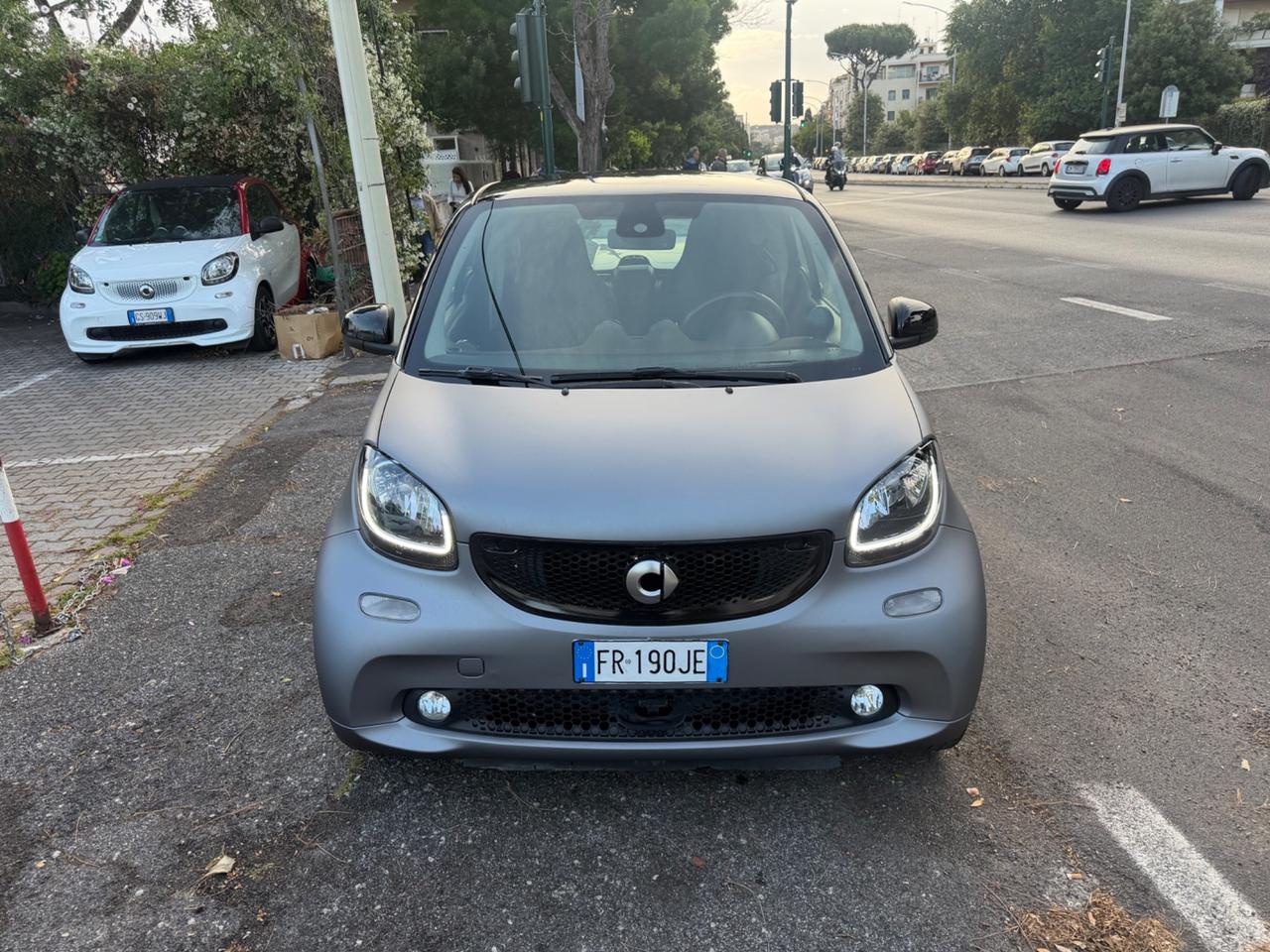 Smart ForTwo 1.0 71cv Coupe C. Automatico Navi motore nuovo