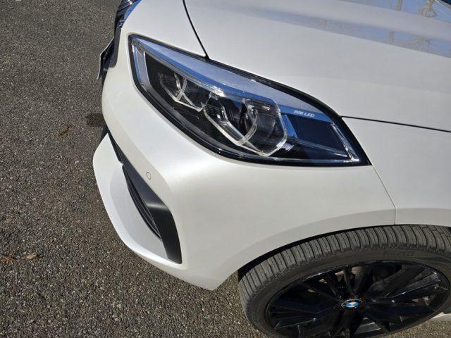 BMW 118 i 5p. PERMUTE