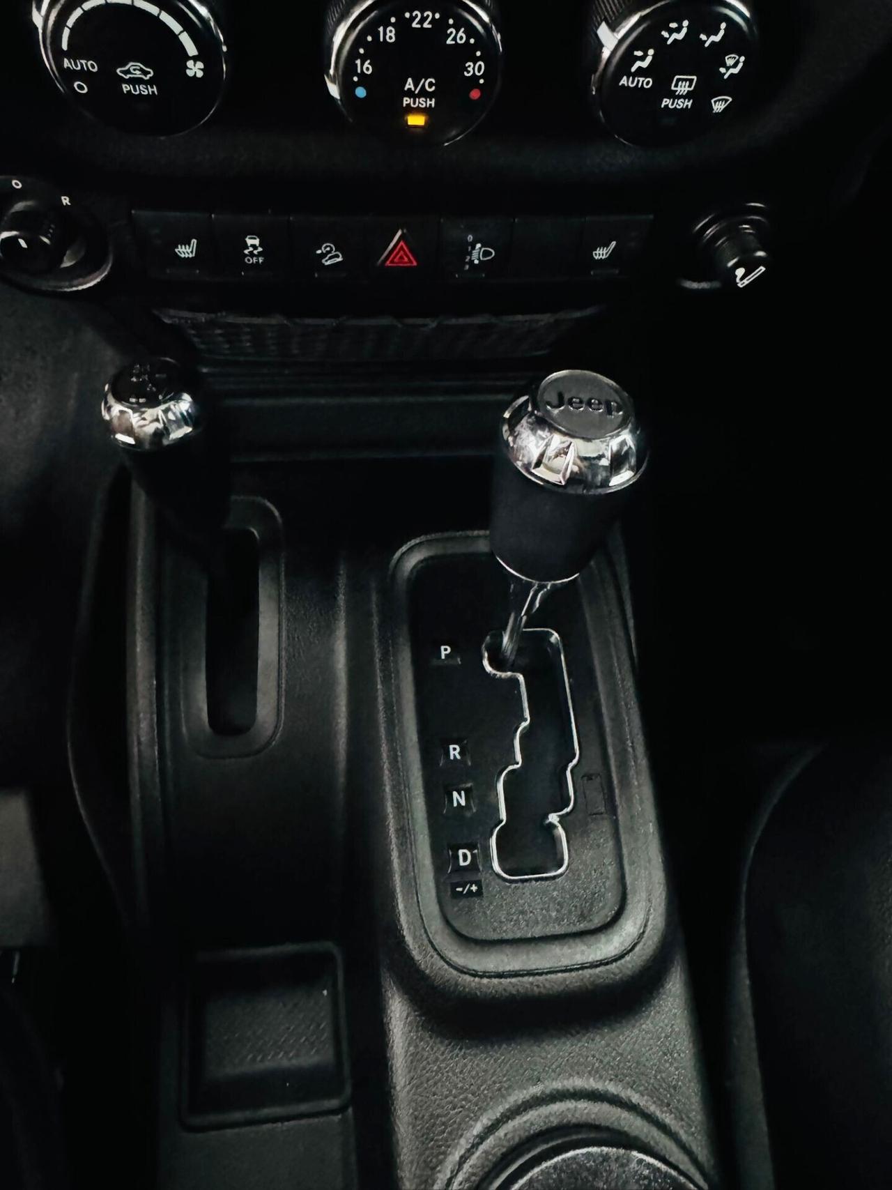 Jeep Wrangler Unlimited 2.8 CRD DPF Recon Auto