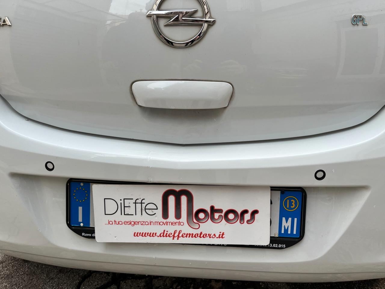 Opel Corsa 1.2 85CV 5 porte GPL-TECH Edition