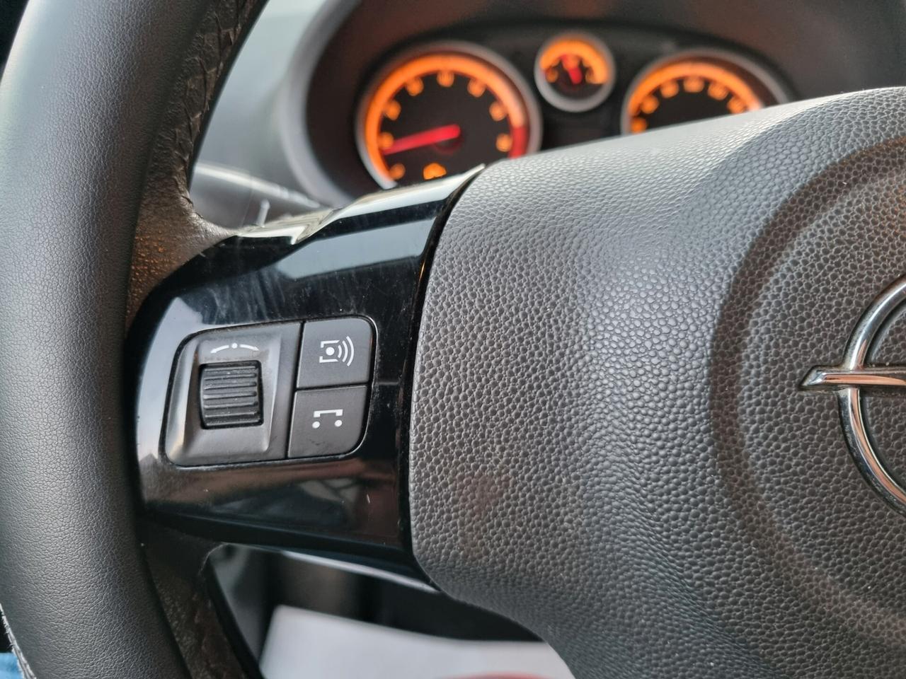 Opel Corsa 1.2 5 porte Enjoy