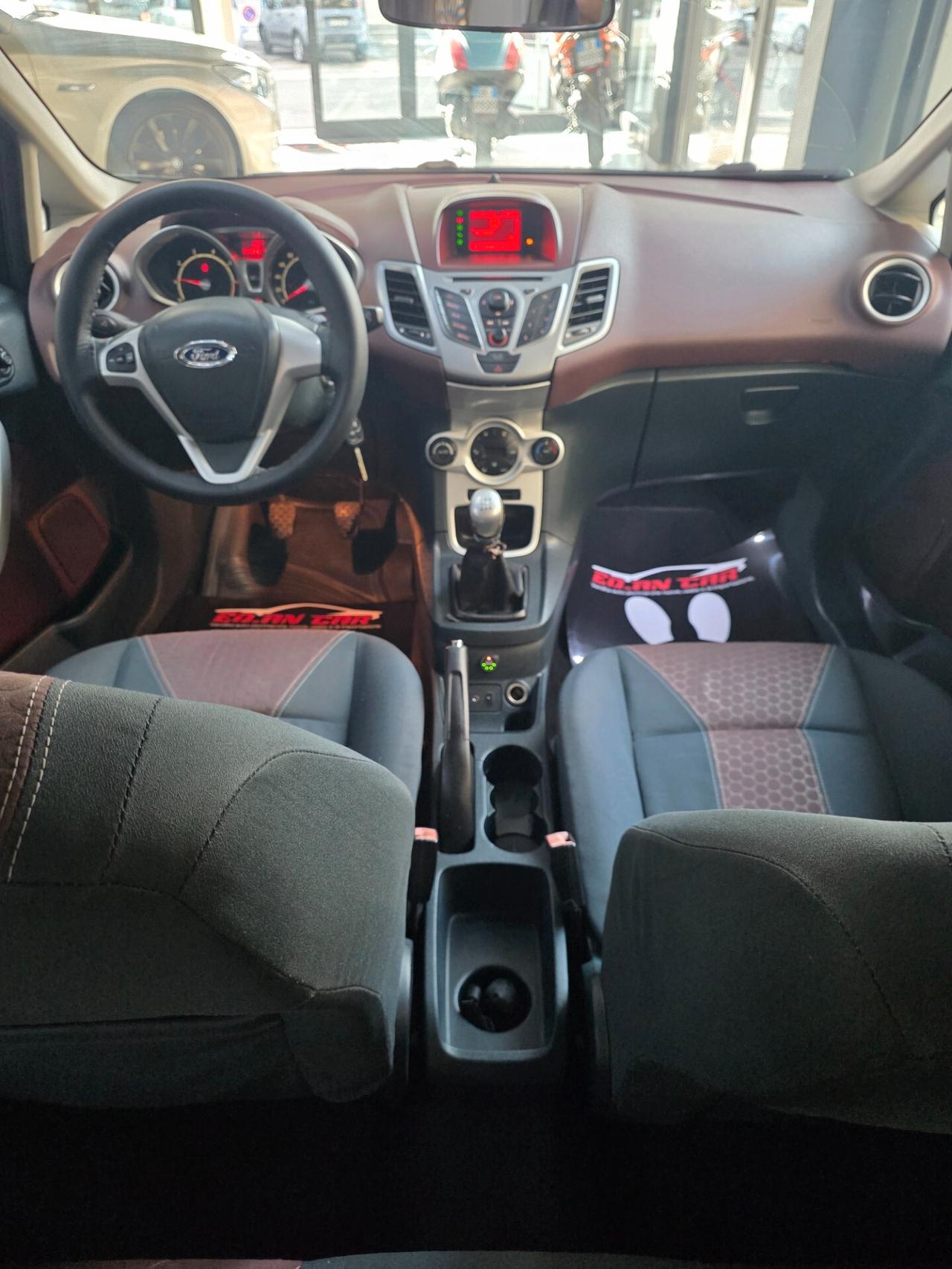 Ford Fiesta 1.4 5 porte Bz.- GPL Titanium