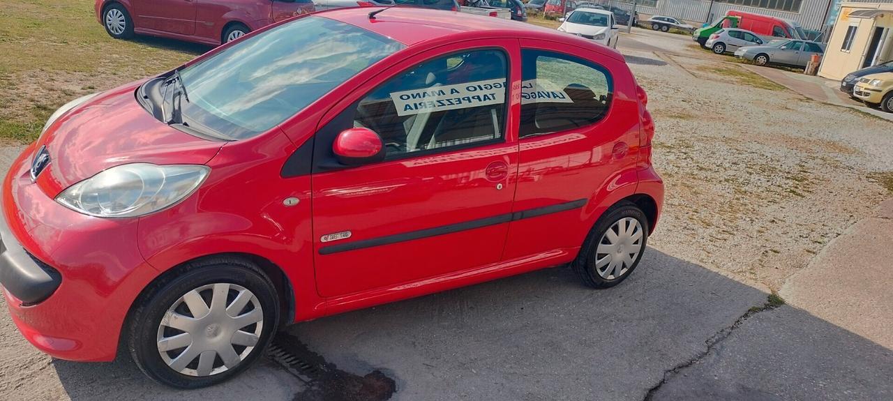 Peugeot 107 1.0 68CV 5p. Urban Move