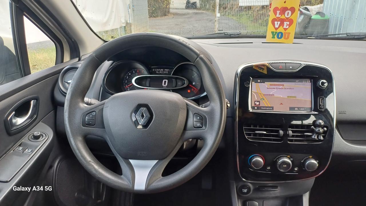 Renault Clio 1.2 75CV 5 porte Intens