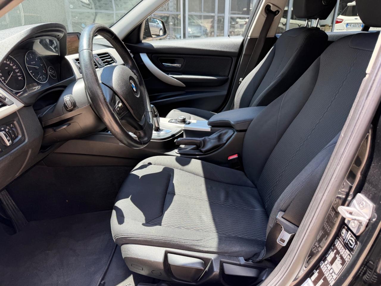 Bmw 318 d 143 CV Modern Cambio Autom 2015