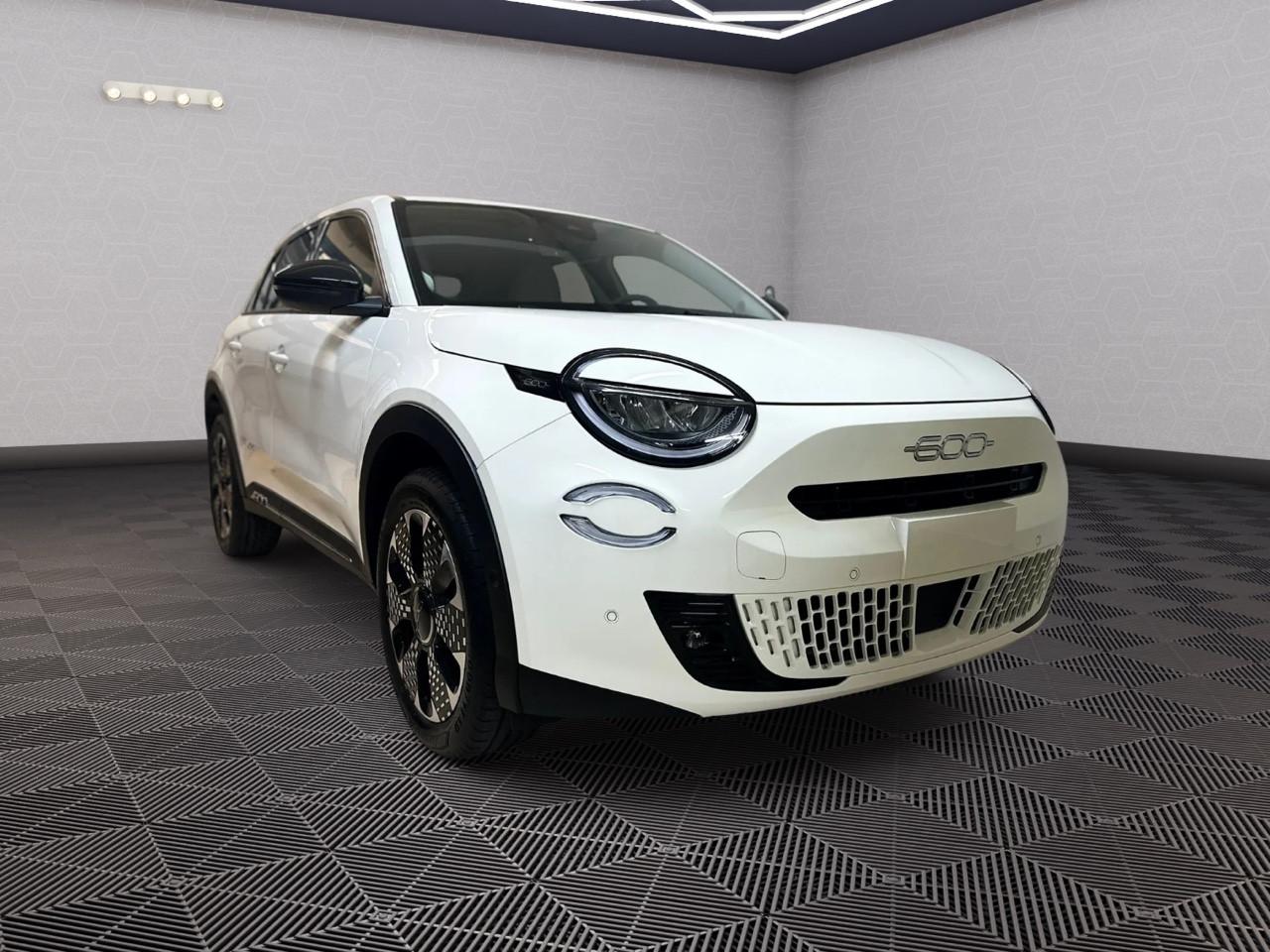 Fiat 600 Hybrid 110 CV DCT MHEV La Prima