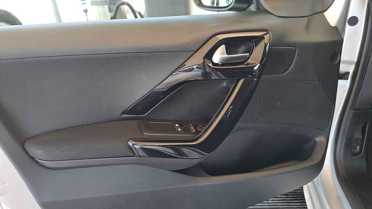 Peugeot 208 BlueHDi 75 5 porte Allure