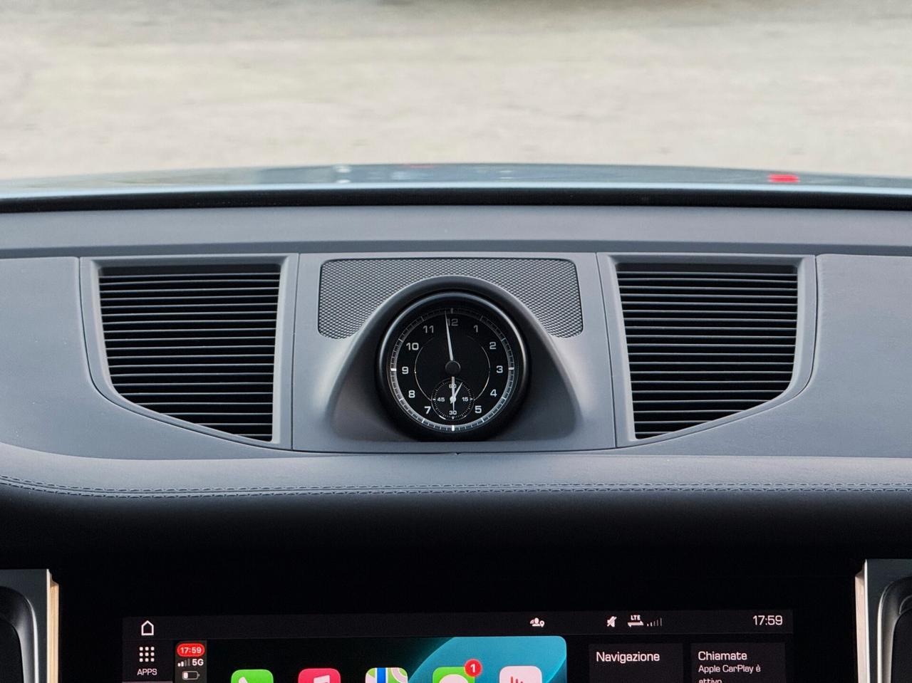 Porsche Macan 2.0 Turbo Benzina 265CV TETTO PASM