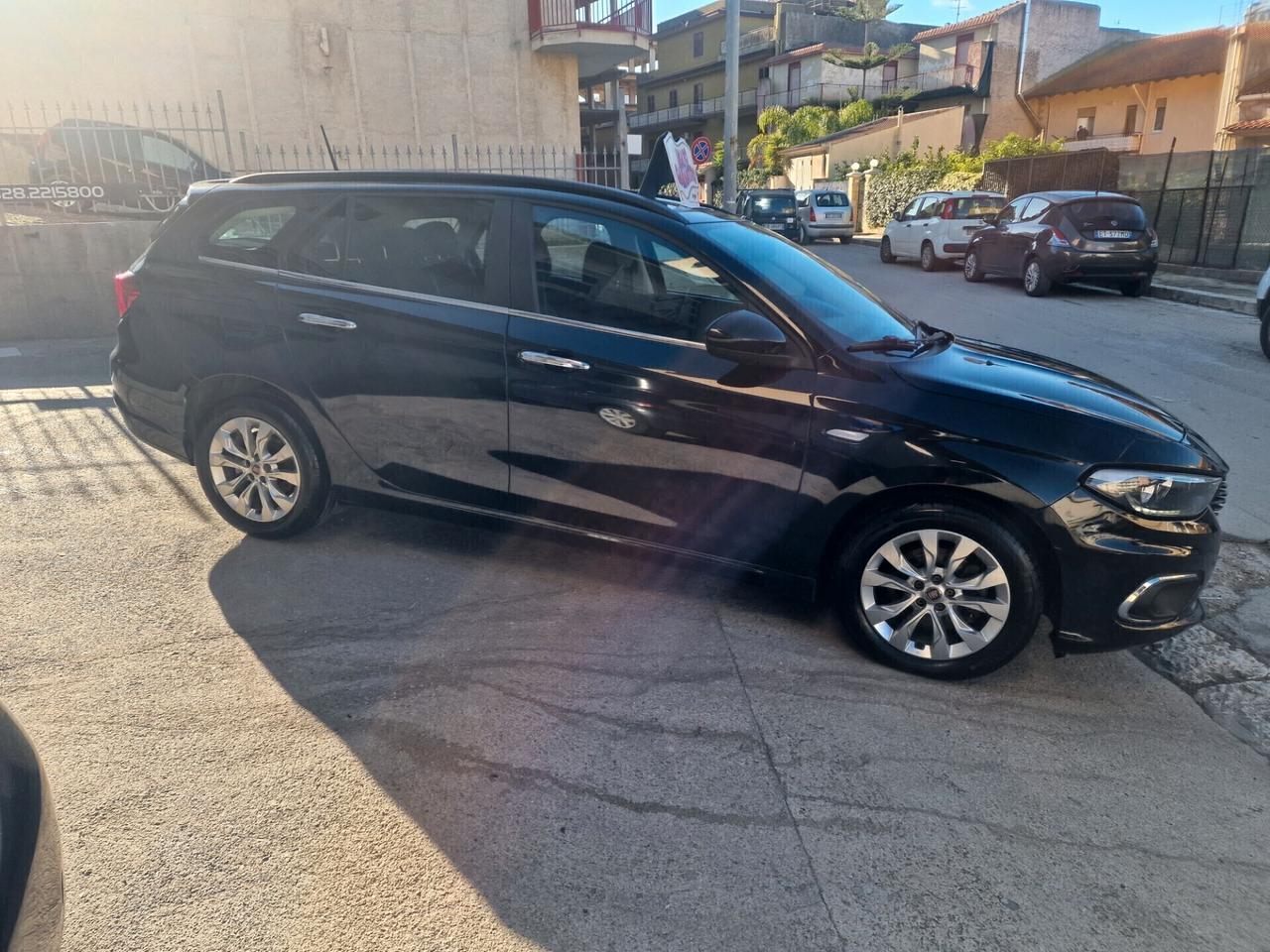 Fiat Tipo Lounge 1.6 Multijet 120Cv