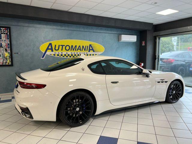 MASERATI GranTurismo V6 550 CV AWD Trofeo IVA ESP.