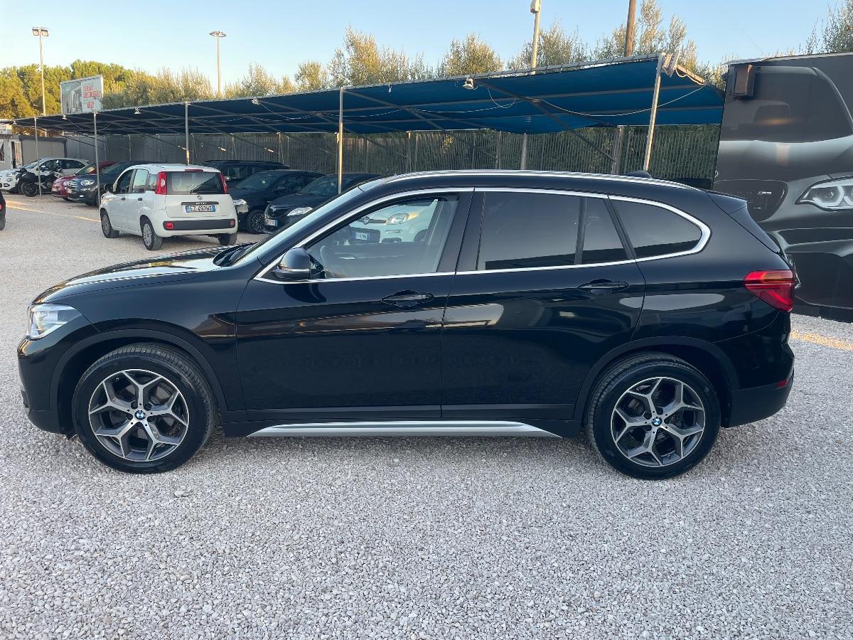 BMW - X1 - xDrive18d xLine