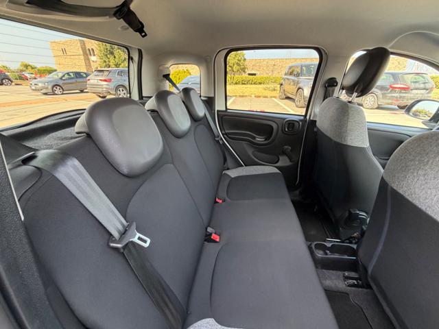 FIAT Panda 1.0 HYBRID CITY LIFE+CLIMATRONIC+SCHERMO+5POSTI