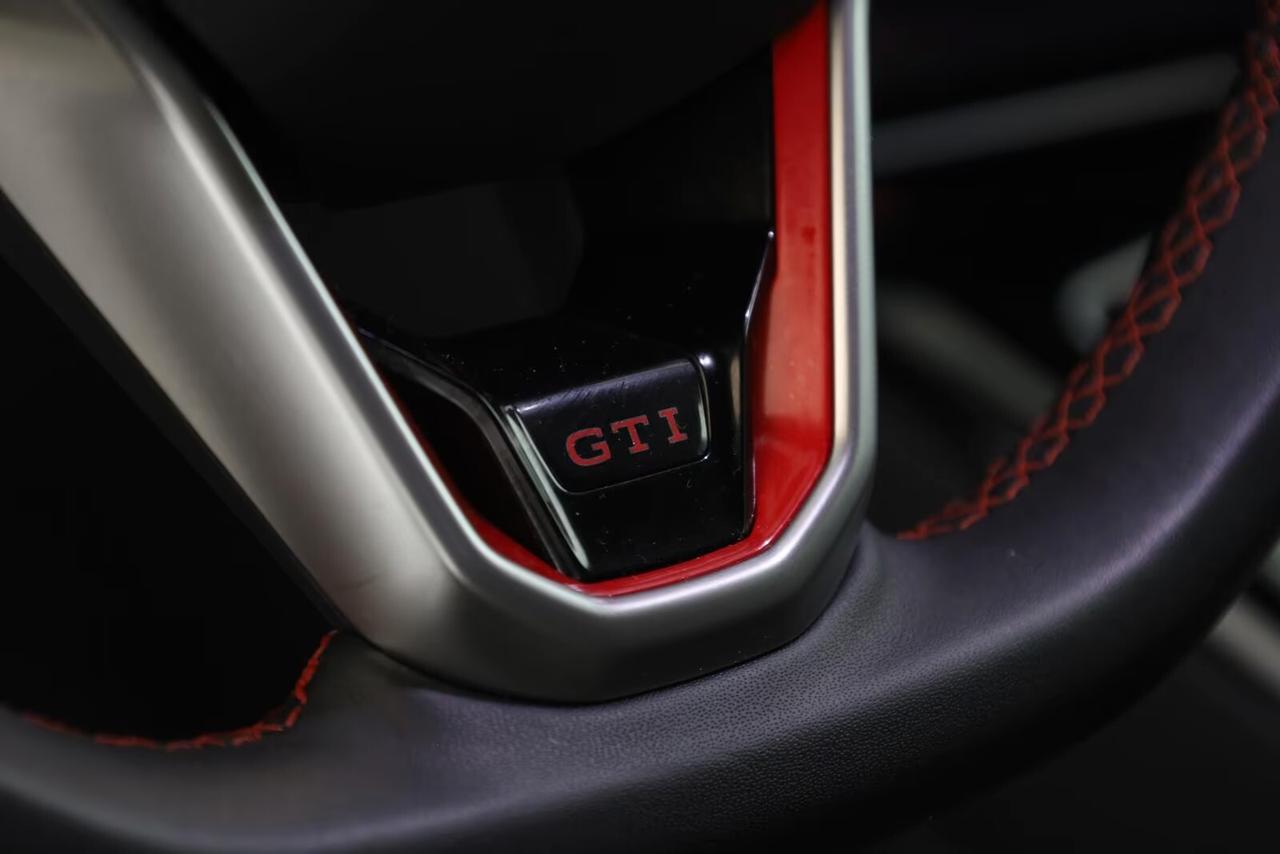 Volkswagen Golf GTI 2.0 TSI DSG 8.5 FENDINEBBIA/LED/HEAD/RETRO/