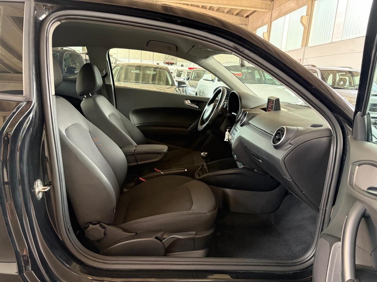 Audi A1 1.6 TDI S line edition plus