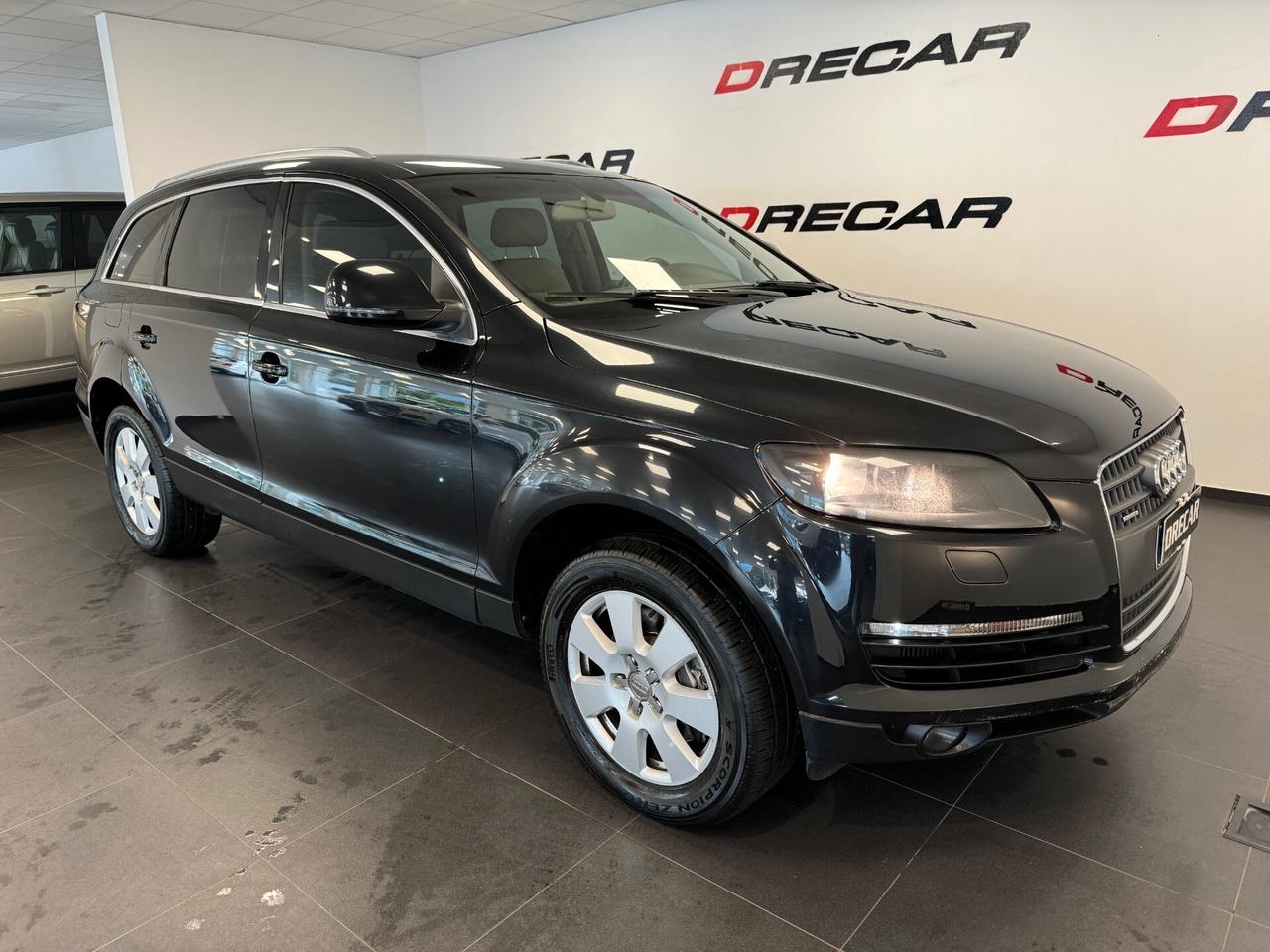 Audi Q7 3.0 V6 TDI 233CV quattro tiptronic