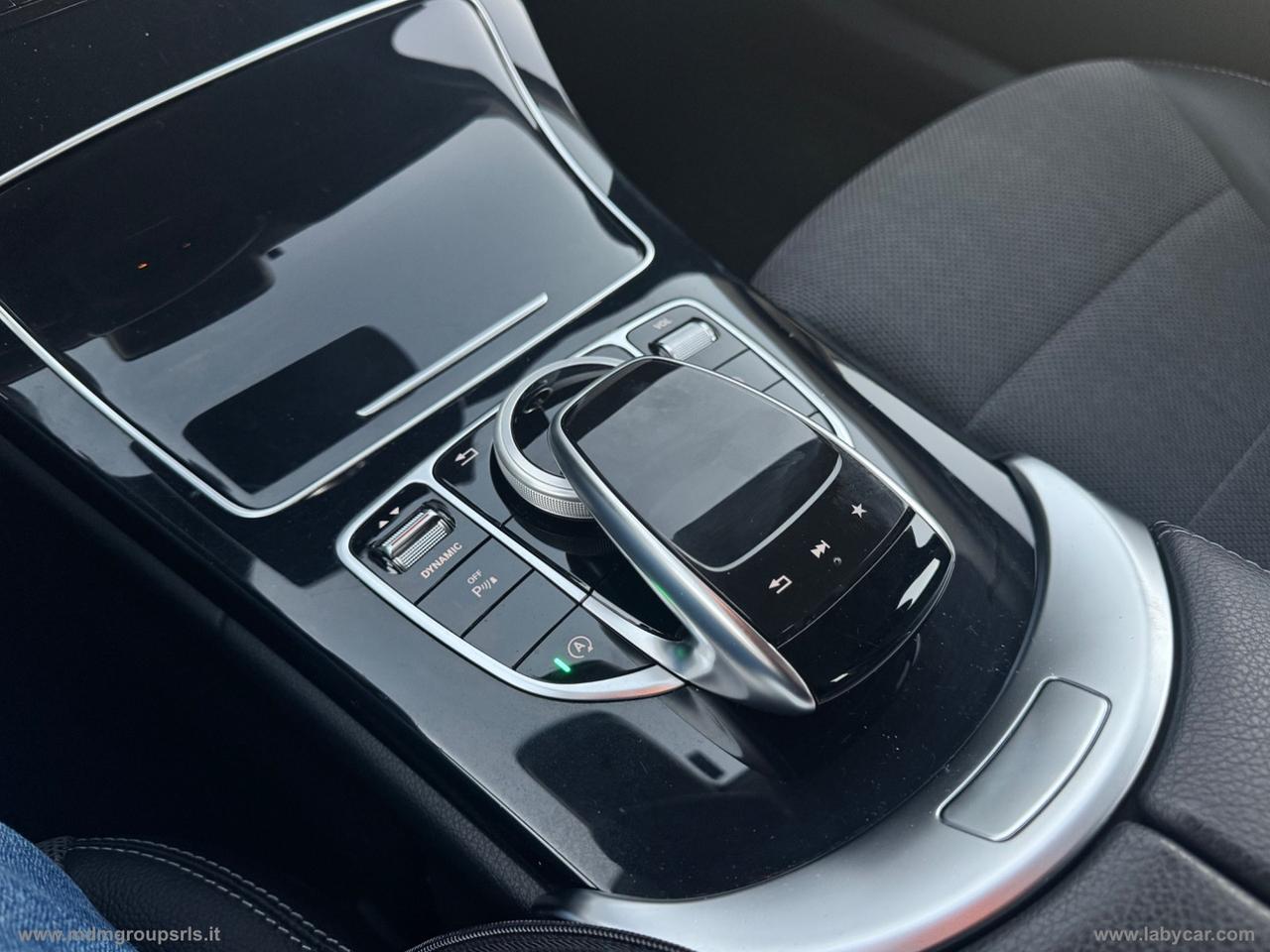 MERCEDES-BENZ C 200 d Auto Premium AMG LINE