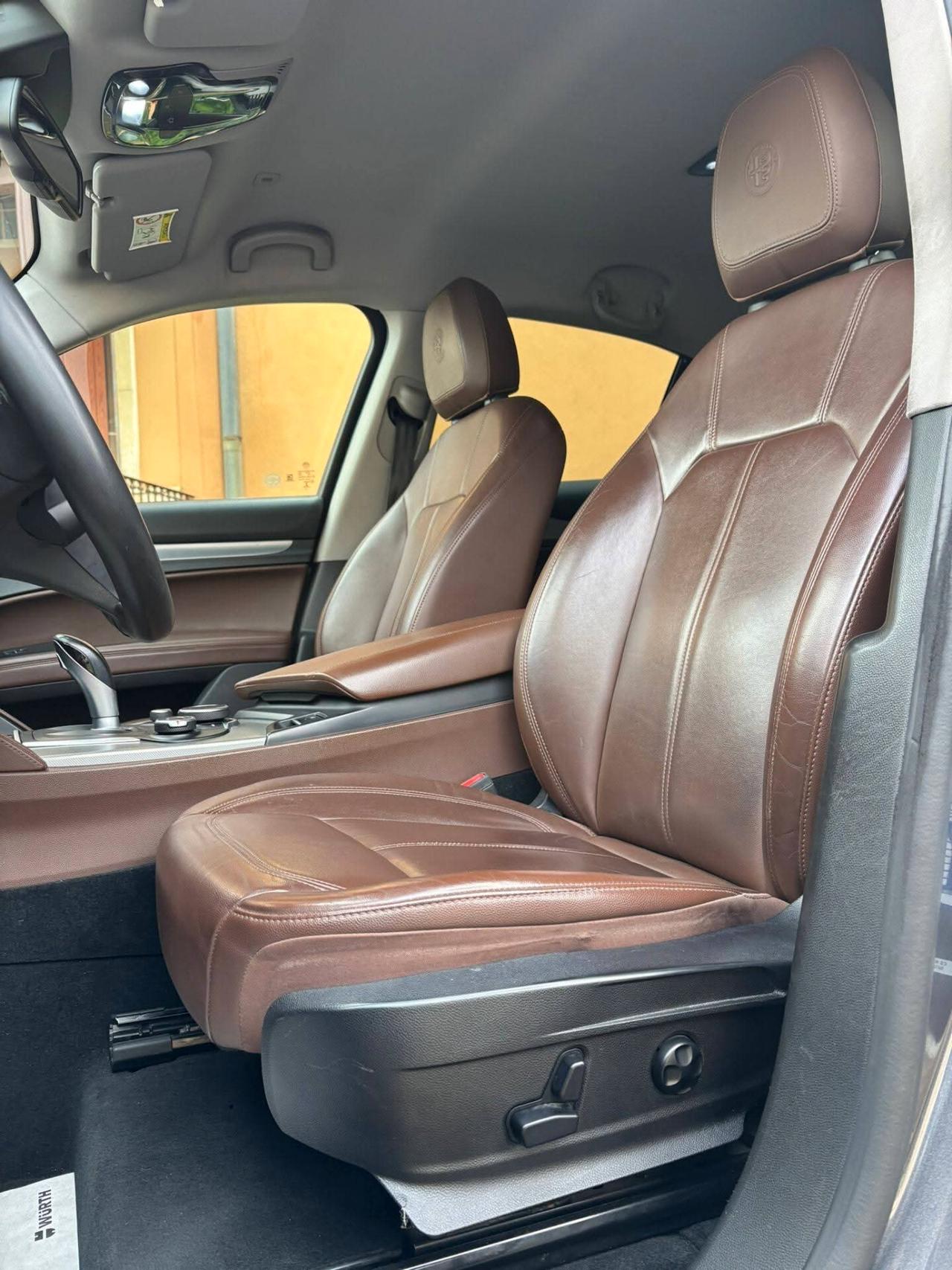 Alfa Romeo Stelvio 2.2 Turbodiesel 210 CV AT8 Q4 Executive