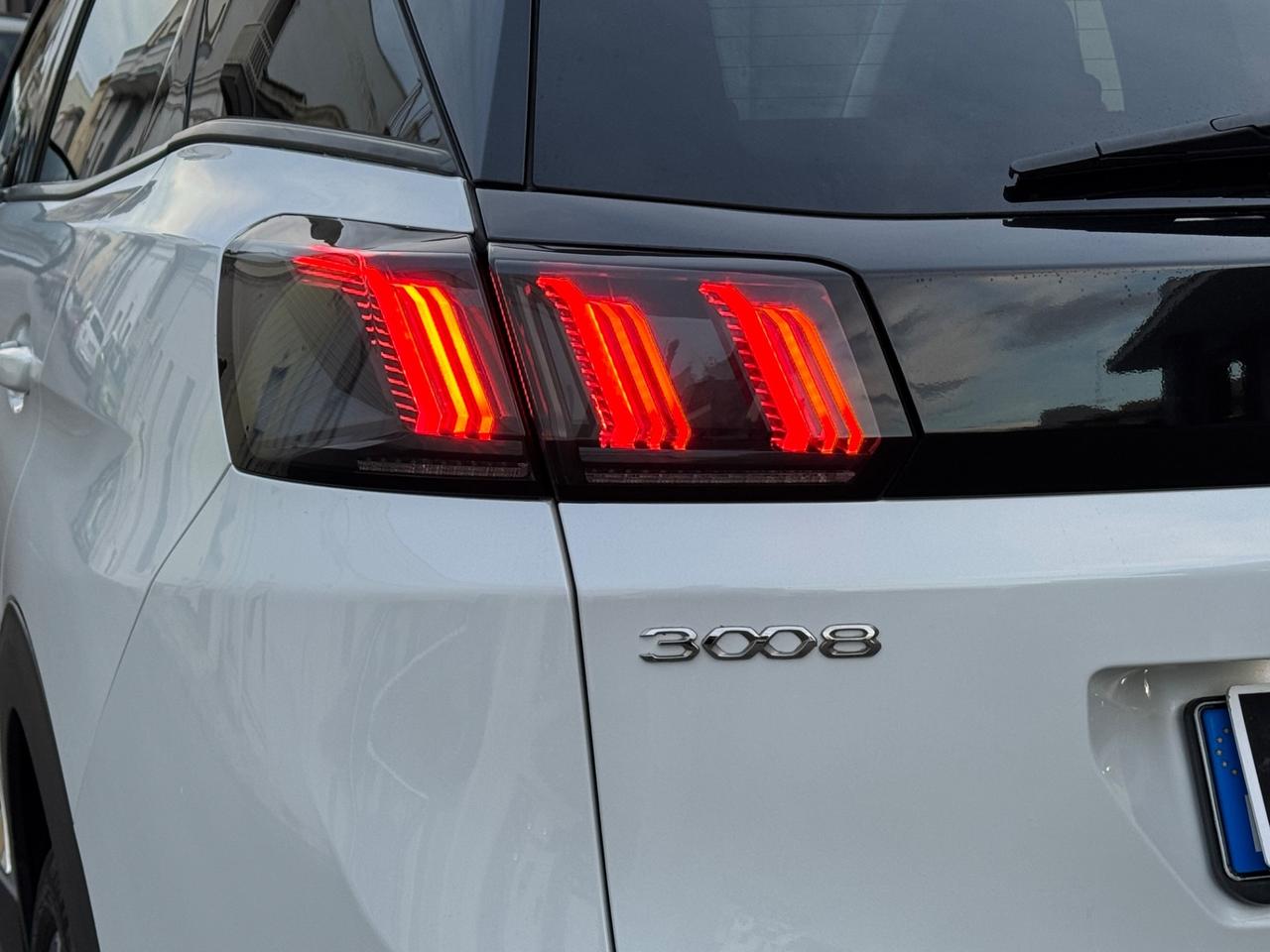 Peugeot 3008 BlueHDi 130 EAT8 Allure Pack