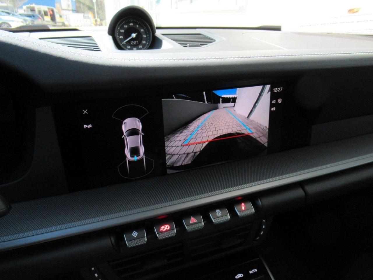 PORSCHE 992 911 Carrera