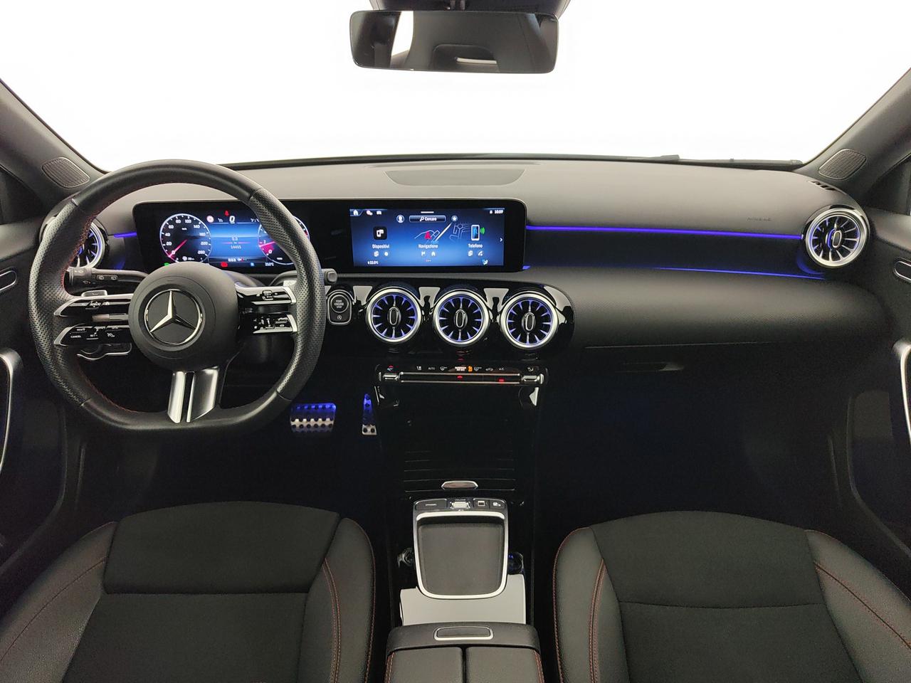 Mercedes-Benz A 180 AMG Line Advanced Plus auto