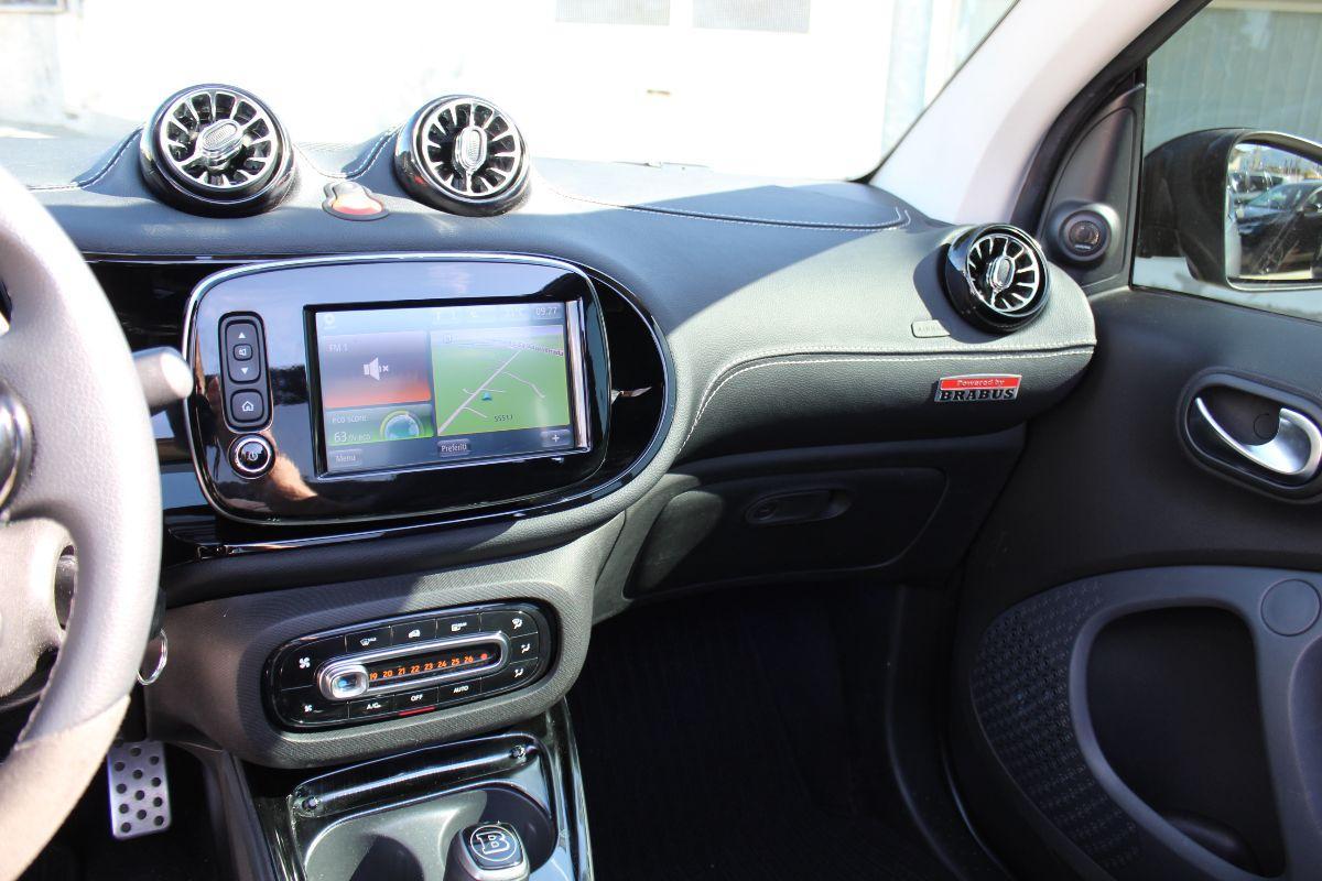 SMART - Fortwo Cabrio - fortwo 90 0.9 Turbo cabrio Passion