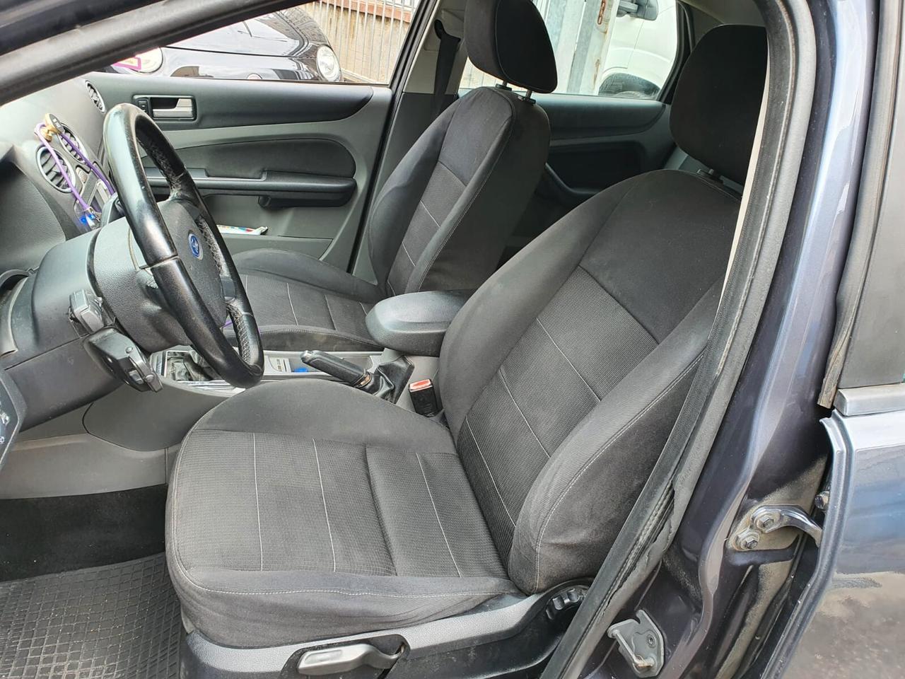 Ford Focus 1.6 TDCi (90CV) NAVIGATORE RETROCAMERA