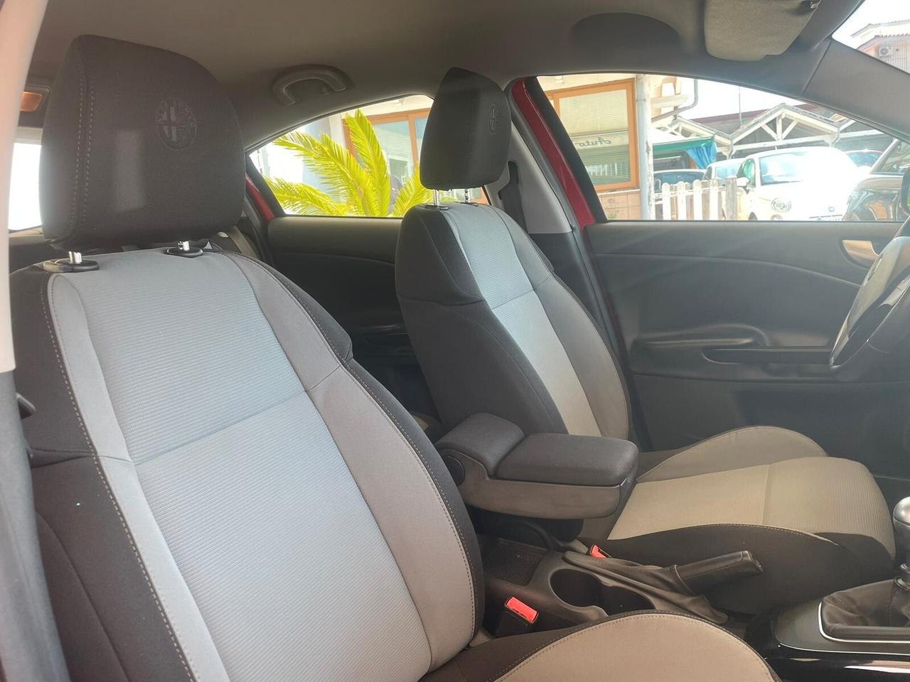 Alfa Romeo Giulietta 1.6 JTDm-2 105 CV Exclusive